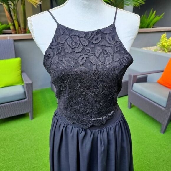 Lulus ✦ Black Lace Crop Top & Maxi Skirt Set ✦ High Slit Lace-Up Back Size S EUC - Picture 5 of 16